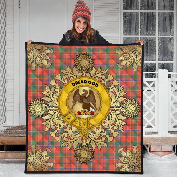 Munro Ancient Tartan Crest Premium Quilt - Gold Thistle Style on Sale